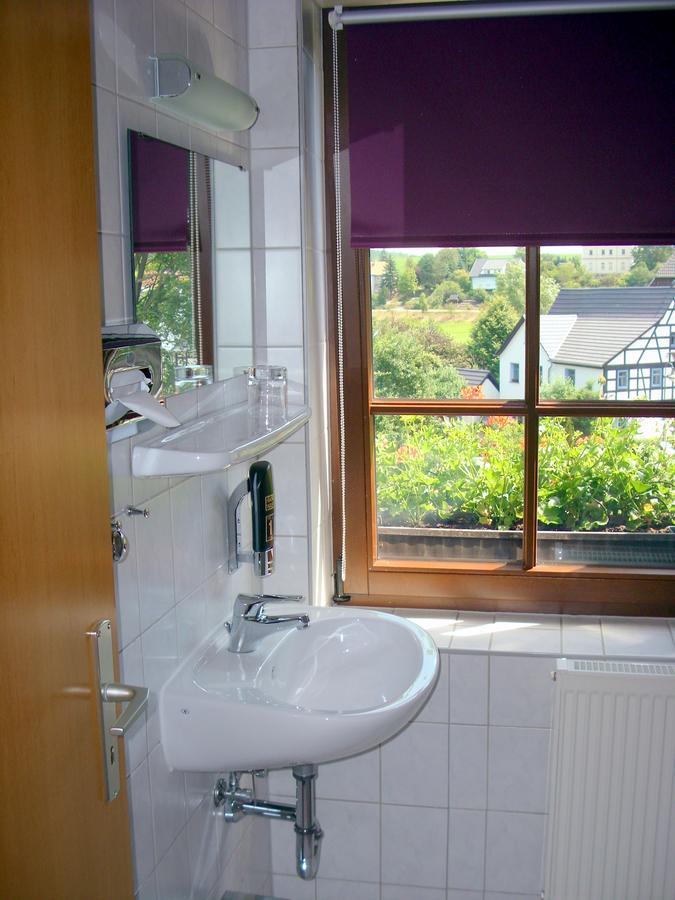 Elegant-Hotel "Zur Burg" Posterstein Room photo